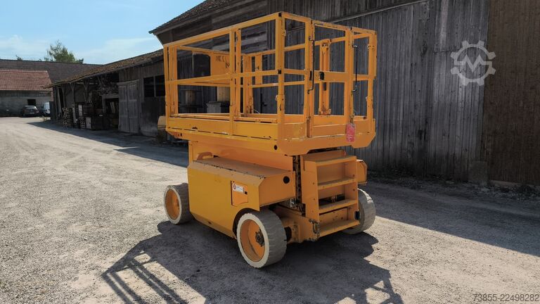 Makaslı kaldırma masası Genie GS-3268 DC