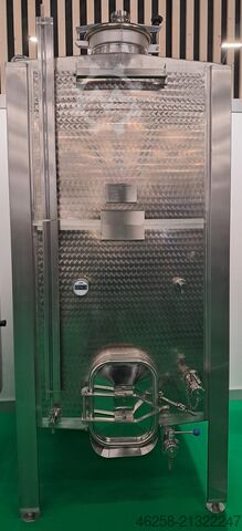 Rectangular stainless steel tank L-INOX 2400L(Ausstellungsmodel)