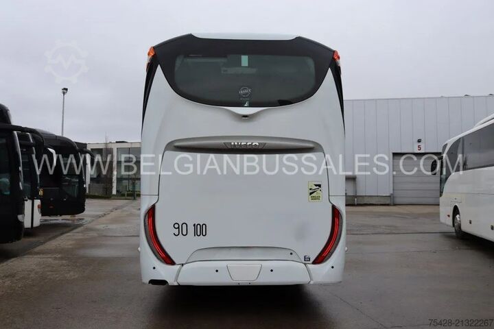 Långfärdsbuss Iveco Magelys/ lift/ 13m