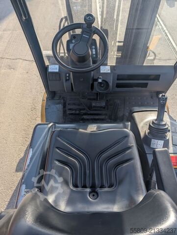 Электрический 4-х колесный вилочный погрузчик Jungheinrich EFG 430