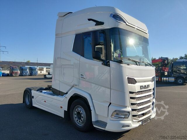 Standart çekici ünitesi DAF XG+ 530 FT Vollluft Standklima