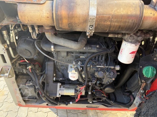 Annað BOBCAT T110 / 2016 BJ / 1.606 Stunden