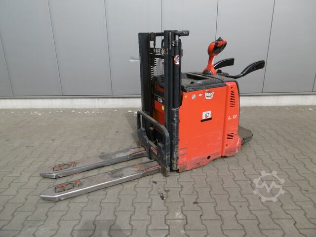 Manual stacker Linde L12 AP