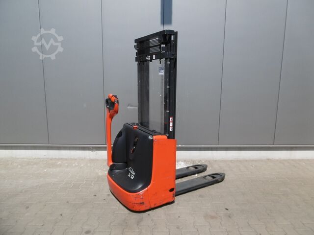 Manual stacker Linde L12