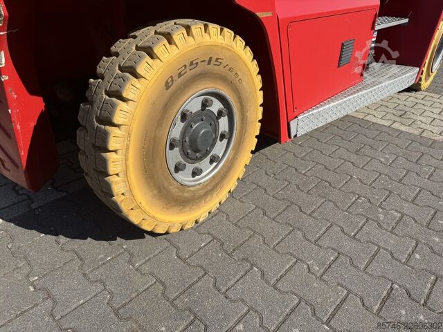ECF 80 / 9 * (8,0 t pri 900 mm!! ) KALMAR ECF 80 / 9 * ( 8.0 T @ 900 MM !! )