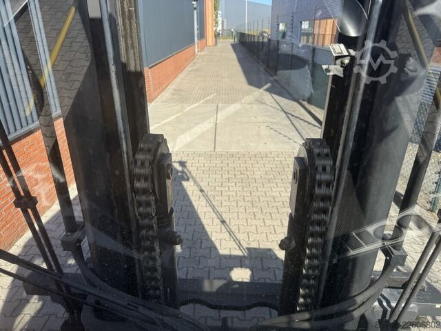 ECF 80 / 9 * (8,0 t pri 900 mm!! ) KALMAR ECF 80 / 9 * ( 8.0 T @ 900 MM !! )