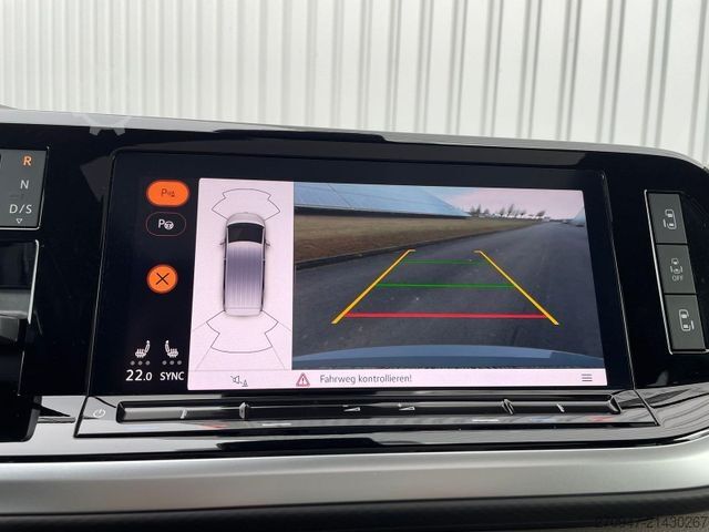 Minibus VW T7 Multivan Style lang Panorama Matrix STANDHZ