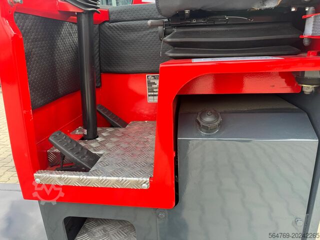 Cărucior cu stivuitor cu 4 căi Combilift C4000/ DIESEL / Low construction/ 2850mm