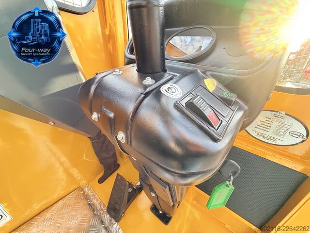 Chariot élévateur multidirectionnel Combilift C5000SL DIESEL TRIPLEX 6100 POSITIONER
