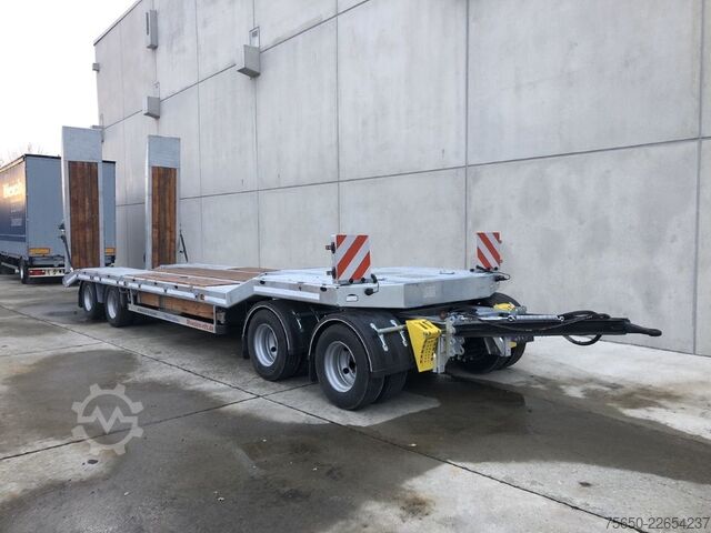 Poluprikolica za niskopodni prevoz Möslein T 4 VB H1  neuer 4 Achs Tieflader hydraulischen Rampen