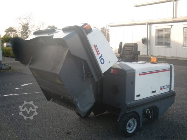Stroj za čišćenje cesta Dulevo 1750/100 Elite EH Kehrmaschine