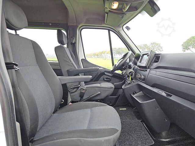 Stasjonsvogn med høyt tak RENAULT MASTER 2.3 L2H2 Dubbel Cabine!
