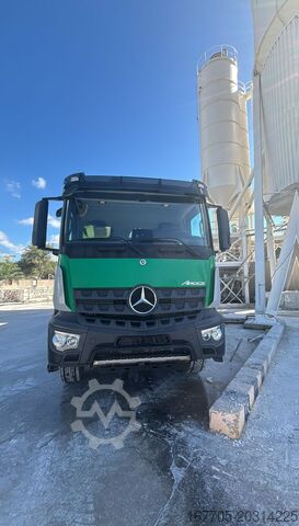Bomba automática para hormigón Mercedes-Benz Arocs 3246