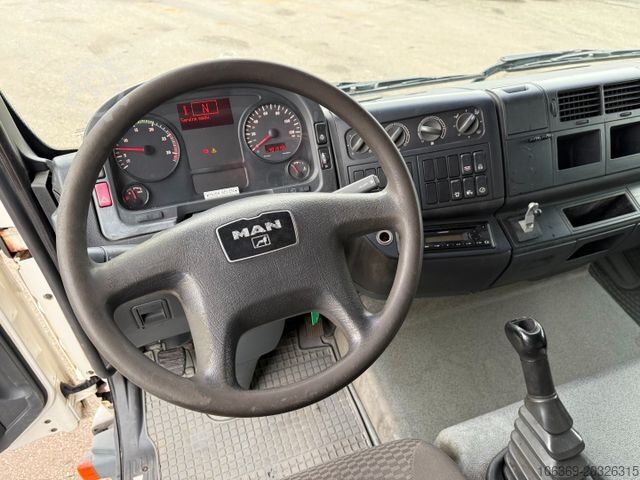 Flatbed truck MAN TGL 10.180 4x2 Flatbed 6,,80 m. Euro 3