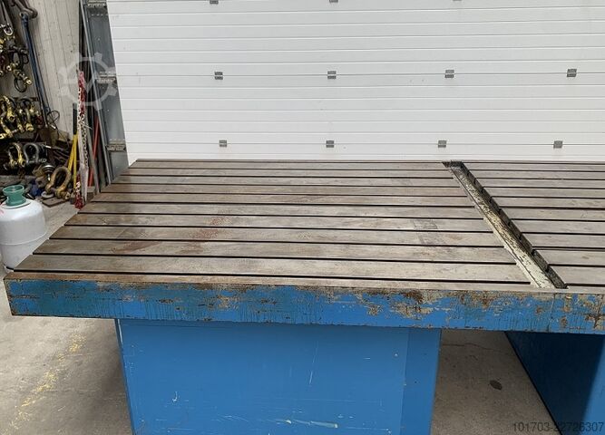 鋳鉄製ベッド Taque en fonte rainurée 3650 x 1370 x 150 mm