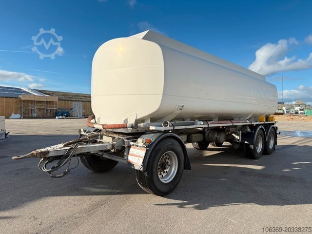 د ټانکر ټریلر  HMK Bilcon 27.000 l. ADR Tank 5 compartment