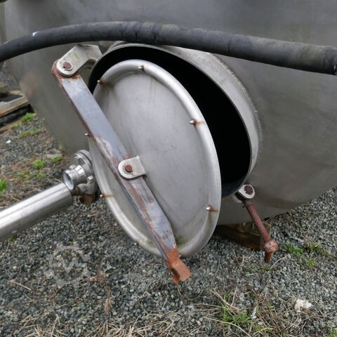 Rezervor de 6500 litri, Aisi 304 cu agitator cu palete înclinate.  7153