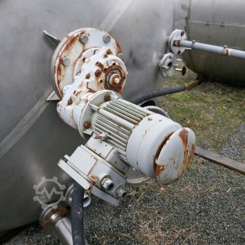 Rezervor de 6500 litri, Aisi 304 cu agitator cu palete înclinate.  7153