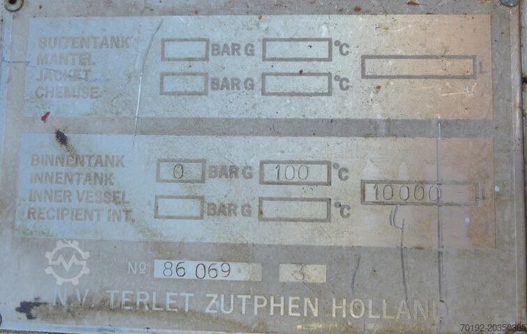 10.000-Liter isolierter Mischtank mit seitlich angebrachtem Tauchheizer  6940