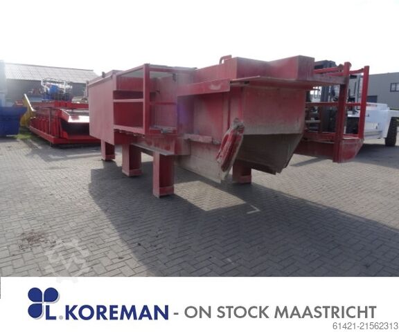 Nordberg bunkurs ar vibrējošu reni  Nordberg Hopper with Vibrating Chute