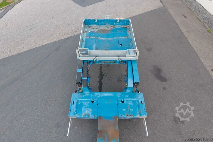 Semirremolque de plataforma baja FAYMONVILLE Multi-Z-8H-W-A-30AT-15.00-17.5-2.99-gk.A-Schien