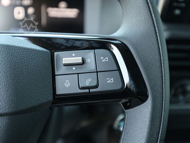 Duba panelată Peugeot Expert KW Standard L2 2.0 BlueHDi 180 EAT8