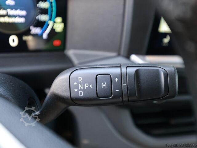 Minibus VW T7 Caravelle 2.0 TDI LR 8 Sitze Autom. NAVI