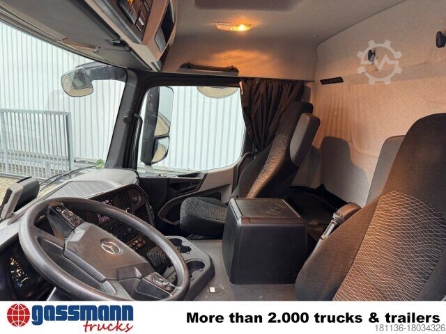 Kamion s ravnom platformom Mercedes-Benz Antos 2540 L 6x2, Lenkachse, HMF 2110-L3 Heckkran