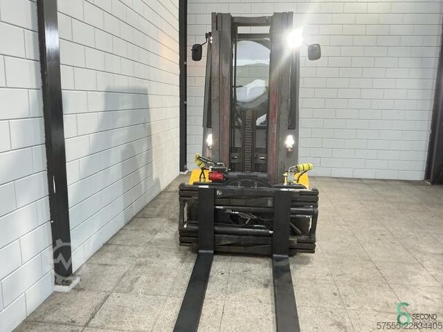 फोर्कलिफ्ट Jungheinrich EFG 535k