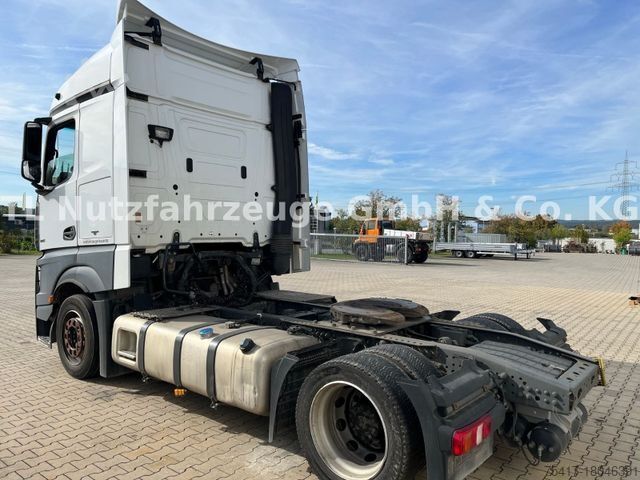 Tegljač velikog volumena MERCEDES-BENZ ACTROS 1845 MEGA