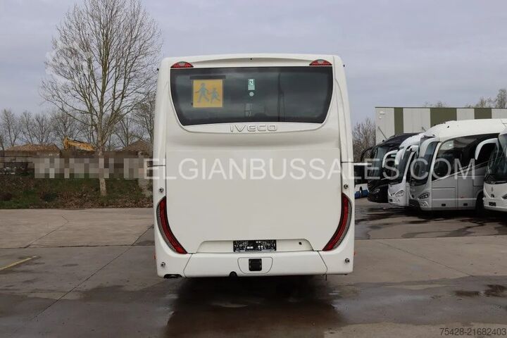 Autocarros interurbanos Iveco Crossway 12m Pop light / Double middle door / p...