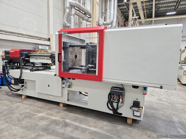 Stroj za brizganje Arburg Allrounder 520 H 1500-800