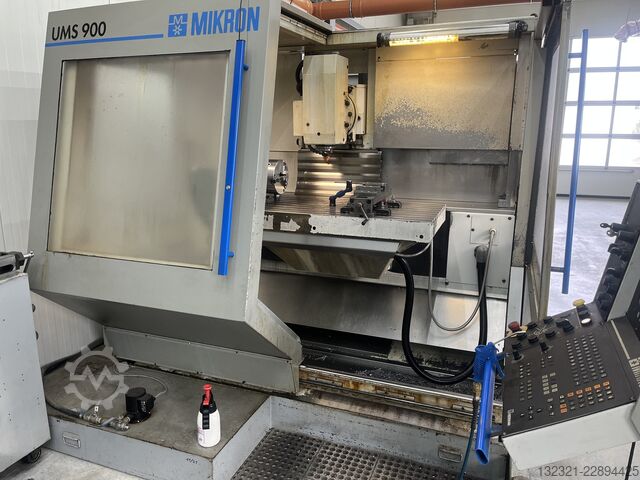 Fresadora CNC universal Mikron UMS 900 mit IKZ + 4. Achse