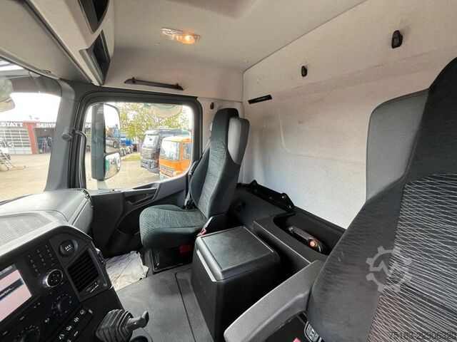 Grúa montada en camión MERCEDES-BENZ Arocs 2648 6x2 3-Achs Kipper Heckkran Funk