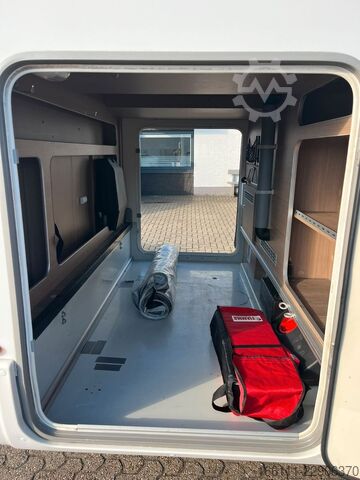 Autorulotă integrată BÜRSTNER Aviano I 840 -  - Hub/Einzelbetten -