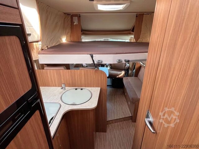 Autorulotă semi-integrată CARADO T 448 - Einzelbetten - Hubbett -  -