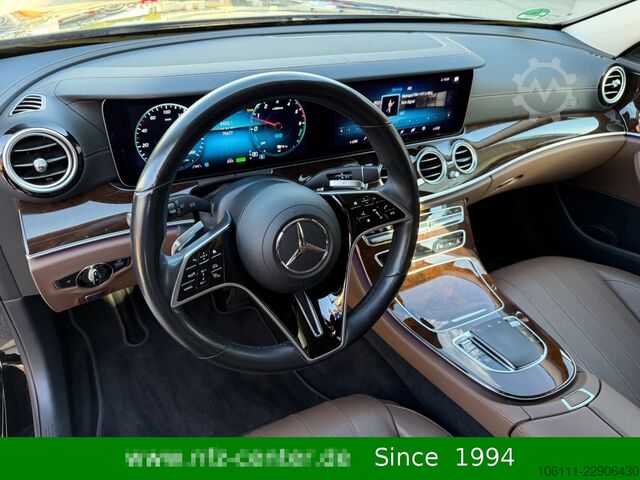 Kleinbus MERCEDES-BENZ E 300 de T EXCLUSIVE Interieur 360° DISTRONIC