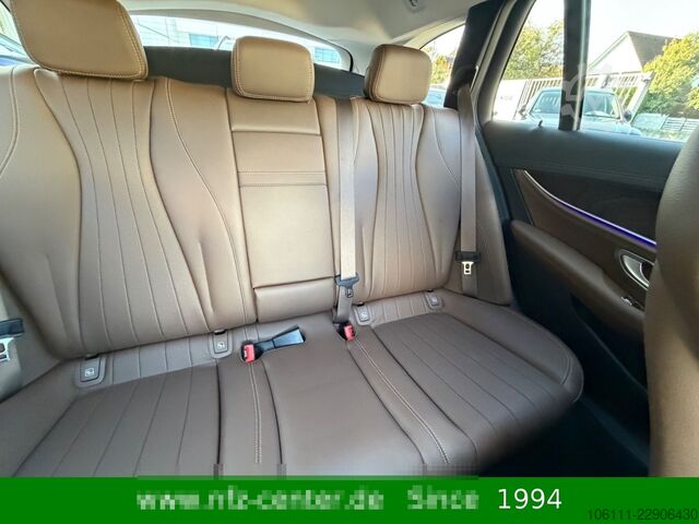 Miniautocarro MERCEDES-BENZ E 300 de T EXCLUSIVE Interieur 360° DISTRONIC