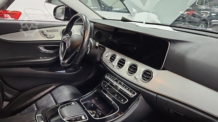 Kleinbus MERCEDES-BENZ E 300 de 4Matic AVANTGARDE HeadUP KEYLESS-GO