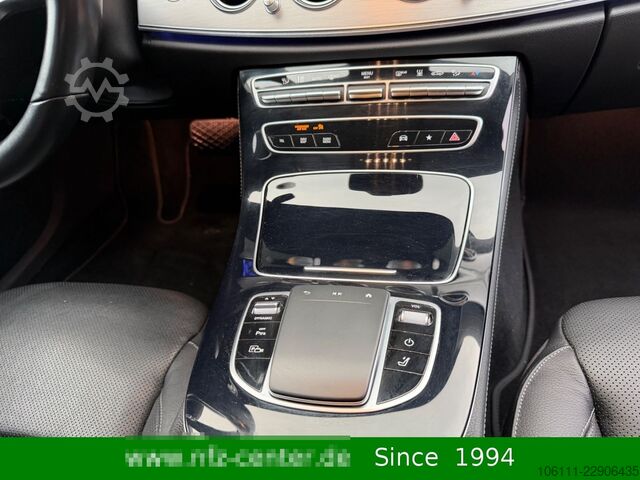 Microbuz MERCEDES-BENZ E 300 de 4Matic AVANTGARDE HeadUP KEYLESS-GO