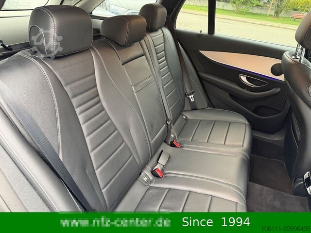 Microbuz MERCEDES-BENZ E 300 de 4Matic AVANTGARDE HeadUP KEYLESS-GO