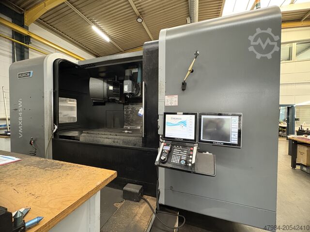 Universal machining center HURCO VMX 84 Swi