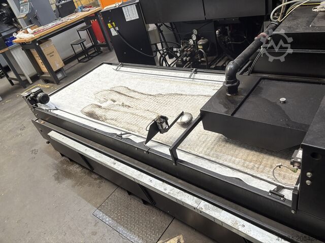 Universal machining center HURCO VMX 84 Swi