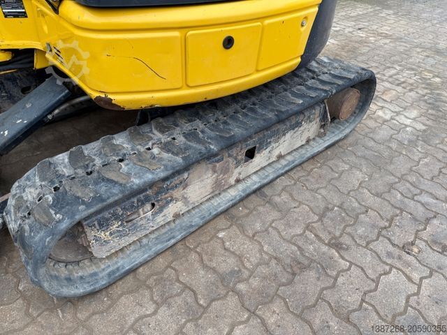 Mini-pelle KOMATSU PC26MR-3 / 2020 BJ / 2.082 H /  2 x Löffel