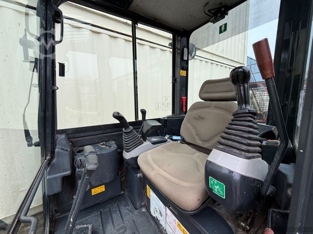 Mini-pelle KOMATSU PC26MR-3 / 2020 BJ / 2.082 H /  2 x Löffel