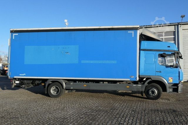 Flatbed truck with tarp MERCEDES-BENZ 1330 Atego 4x2, Schlafliege, LBW, AHK, Klima