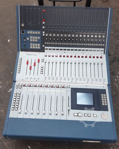 Professional Audio Mixer Soundcraft Broadway RS5906