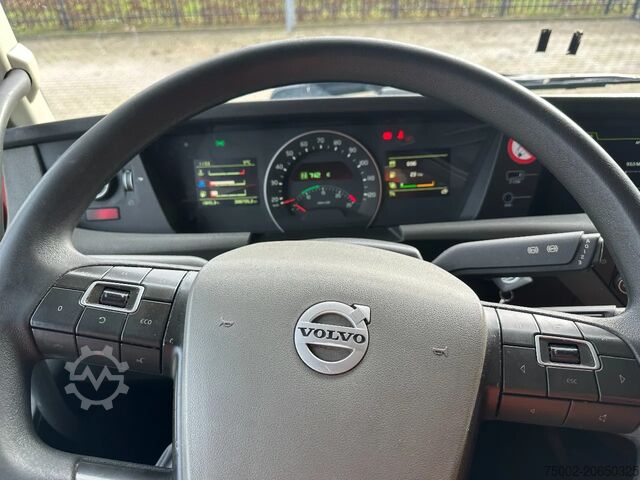 Gefährliche Stoffe Volvo FH 13.420 388.705KM!!, Globetrotter 4x2, ADR (E...