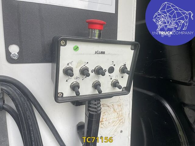 Lifting platform Renault Master Hoogtewerker