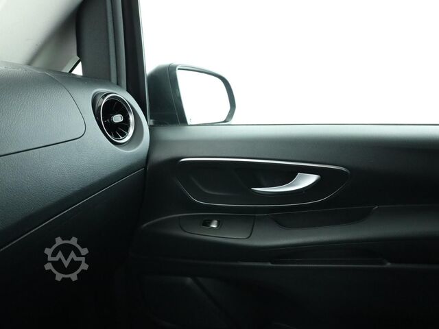 Minibus Mercedes-Benz Vito 119 CDI 4x4 Tourer SELECT Lang AHK AUT Kam.